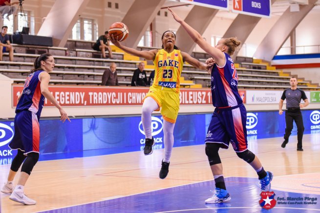 GOOD ANGELS Košice - Basket 90 Gdyňa (POL), Darxia Morris (23), Turnaj o pohár prezidenta CAN-PACK (Foto: Marcin Pirga)