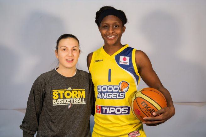 Teja Oblak & Crystal Langhorne (Foto: Ľubka Ištonová)