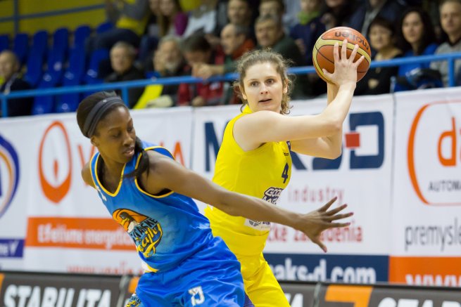 GOOD ANGELS Košice vs. Piešťanské Čajky (Foto: Ľubka Ištonová)