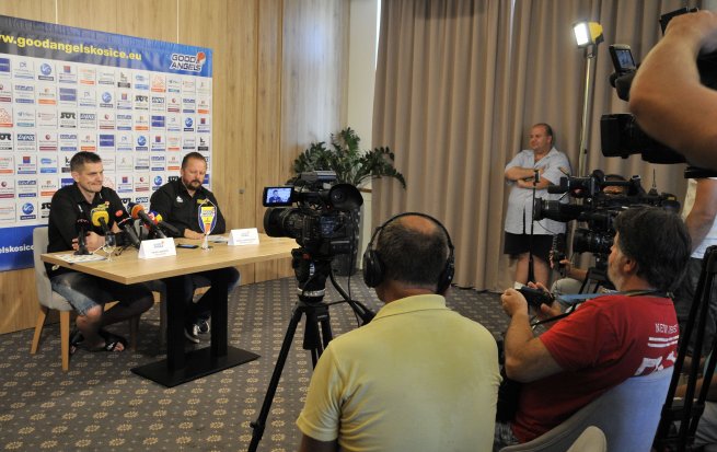 Daniel Jendrichovský (manažér) a Peter Jankovič (tréner) (Foto: Marián Ujco)