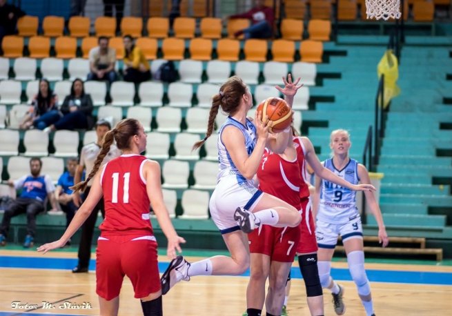 BKM Junior UKF Nitra vs. BK ŠKP 08 Banská Bystrica (Foto: Miroslav Slávik)