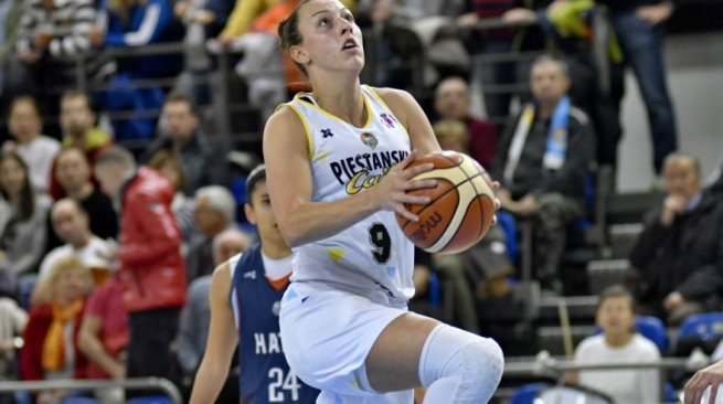 Piešťanské Čajky, Lenka Bartáková (Foto: Laco Duračka)