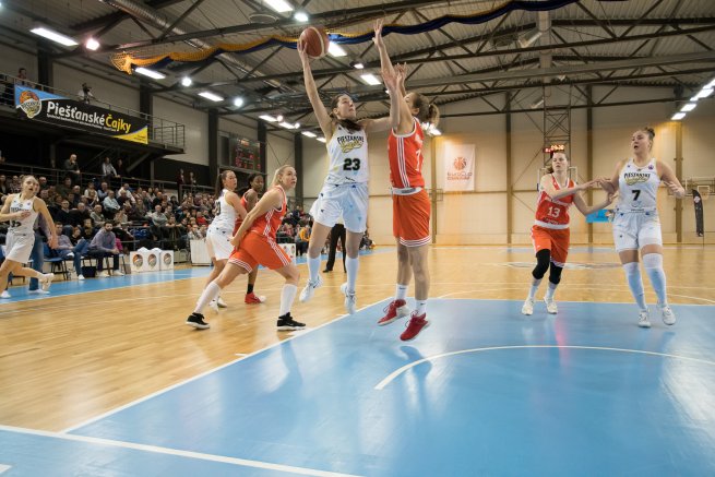 Piešťanské Čajky vs MBK Ružomberok, skupina o 1. - 4. miesto (Foto: Laco Duračka)