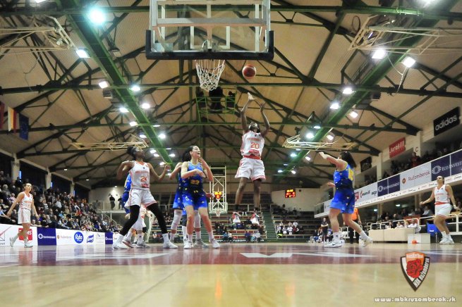 MBK Ružomberok vs. Piešťanské Čajky, Shatori Monique Walker-Kimbrough (20) (Foto: mbkruzomberok.sk)