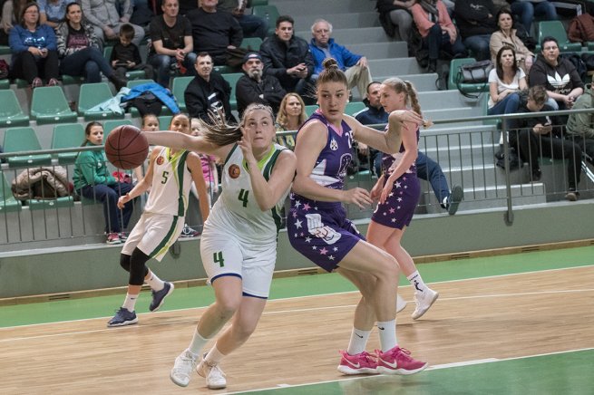 ŠBK Šamorín vs. BAM Poprad, Simona Marcová (4) (Foto: Ladislav Dobsa)