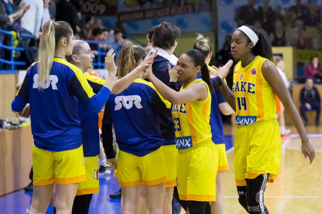 GOOD ANGELS Košice vs. MBK Ružomberok, Morris (23) a Peters (14) (Foto: Ľubomíra Ištoňová)