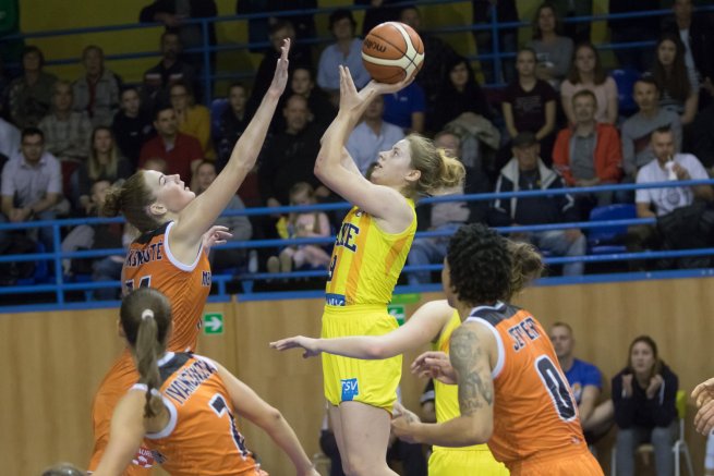 YOUNG ANGELS Košice vs. MBK Ružomberok, Martina Machalová (9) (Foto: Jäzva)