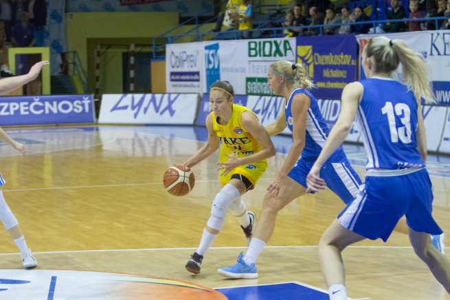 YOUNG ANGELS Košice vs. BK Slovan Bratislava, Michaela Balážová (11) (Foto: Jäzva)