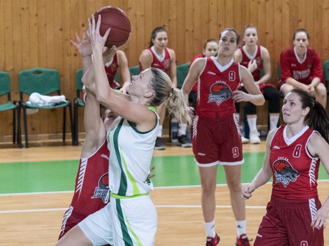 ŠBK Šamorín vs. BK ŠKP 08 Banská Bystrica, Romana Vyňuchalová (6) (Foto: Ladislav Dobsa)