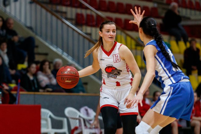 BK ŠKP 08 Banská Bystrica vs. BK Slovan Bratislava, Michaela Ozdincová (13) (Foto: Ivan Golembiovský)