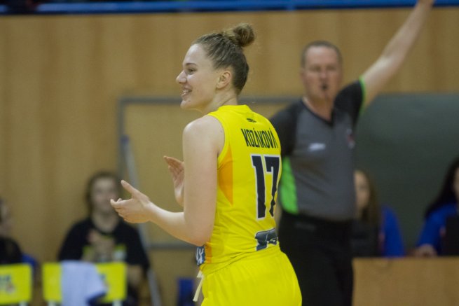 YOUNG ANGELS Košice vs. ŠBK Šamorín, Vanda Kozáková (17) (Foto: Jäzva)