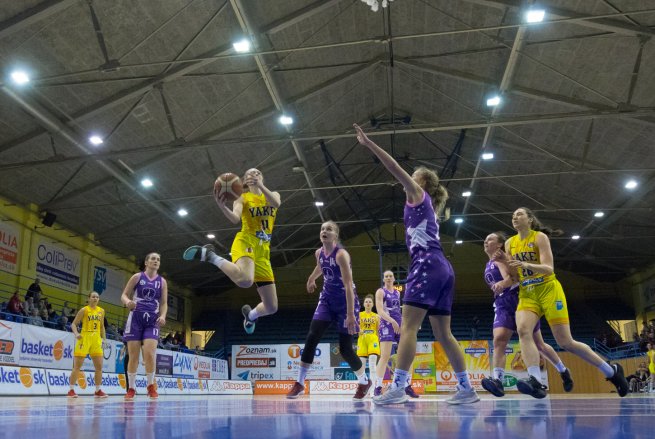 YOUNG ANGELS Košice vs. BAM Poprad, Michaela Balážová (11) (Foto: Jäzva)