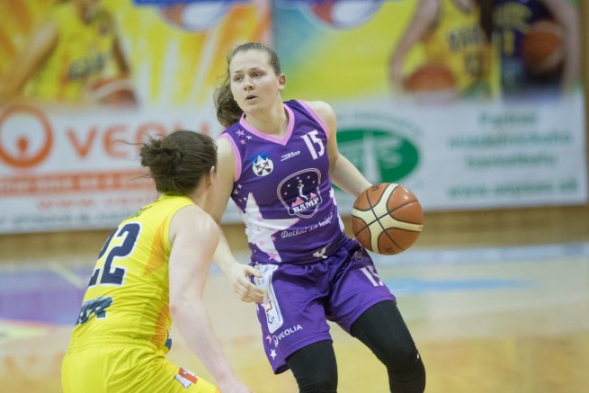 YOUNG ANGELS Košice vs. BAM Poprad, Viktória Havranová (15) (Foto: Jäzva)