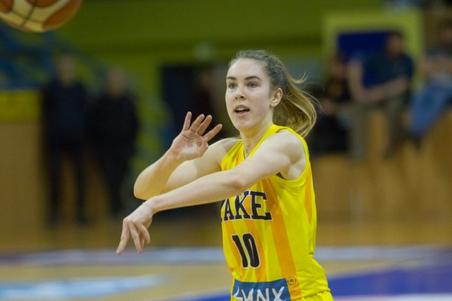 YOUNG ANGELS Košice vs. Piešťanské Čajky, Sára Majorošová (10) (Foto: Jäzva)