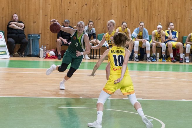 ŠBK Šamorín vs. YOUNG ANGELS Košice, Simona Marcová (4) (Foto: Ladislav Dobsa)