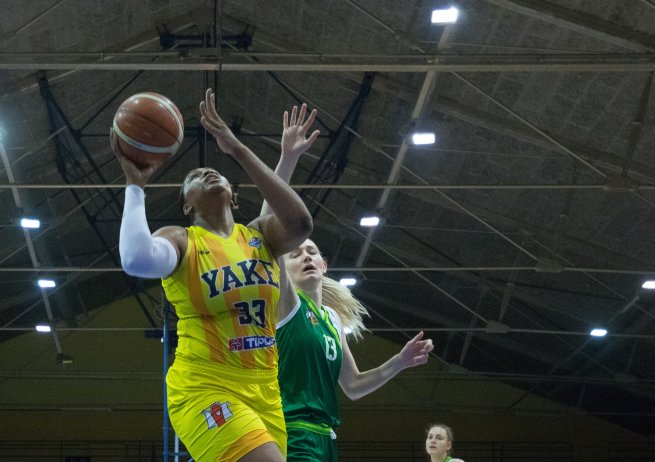 YOUNG ANGELS Košice vs. ŠBK Šamorín, Channon Tiara Fluker (33) (Foto: Jäzva)