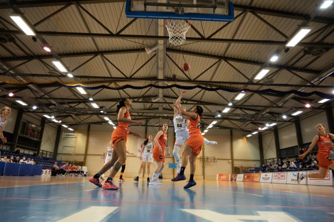 Piešťanské Čajky vs. MBK Ružomberok, Natália Martišková (88) (Foto: Laco Duračka)