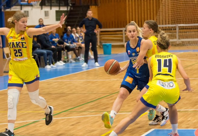 YOUNG ANGELS Košice vs. Piešťanské Čajky,, Božica Mujovič (1) (Foto: Jäzva)