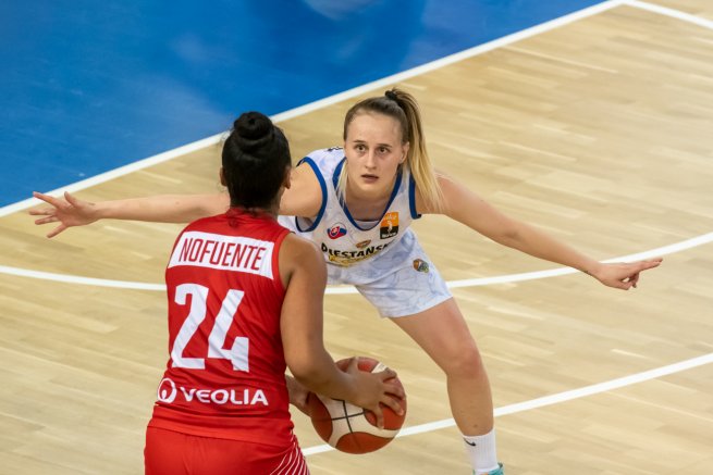 Božica Mujovič (1), Piešťanské Čajky (Foto: Laco Duračka)