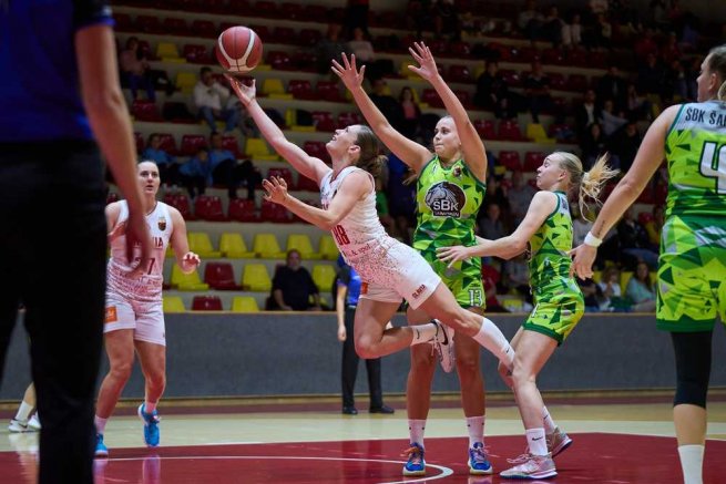 Slávia Banská Bystrica vs. ŠBK Šamorín, Natália Martišková (88) (Foto: Ivan Golembiovský)