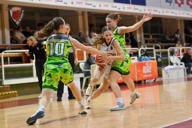 MBK Ružomberok vs. ŠBK Šamorín, Danica Ďuratná (3) (Foto: Rudo Maškurica)