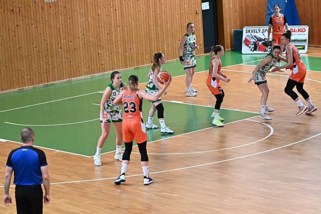 ŠBK Šamorín vs. MBK Ružomberok (Foto: Ladislav Dobsa)