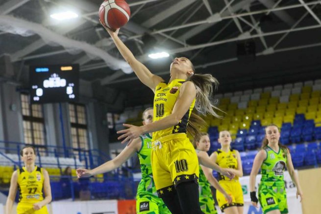 CBK Košice vs. ŠBK Šamorín, Lucia Kašperanová (10) (Foto: Jäzva)