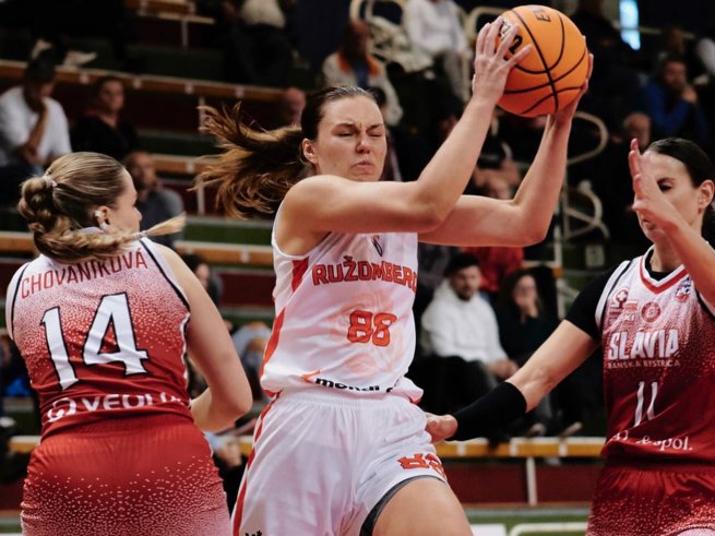 MBK Ružomberok vs. Slávia ŠKP Banská Bystrica, Anna Kaľužna (88) (Foto: fb MBK Ružomberok)