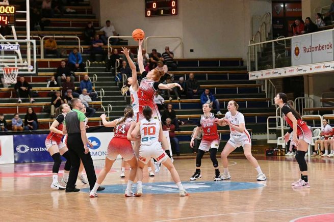 MBK Ružomberok vs. Slávia ŠKP Banská Bystrica (Foto: Rudo Maškurica)