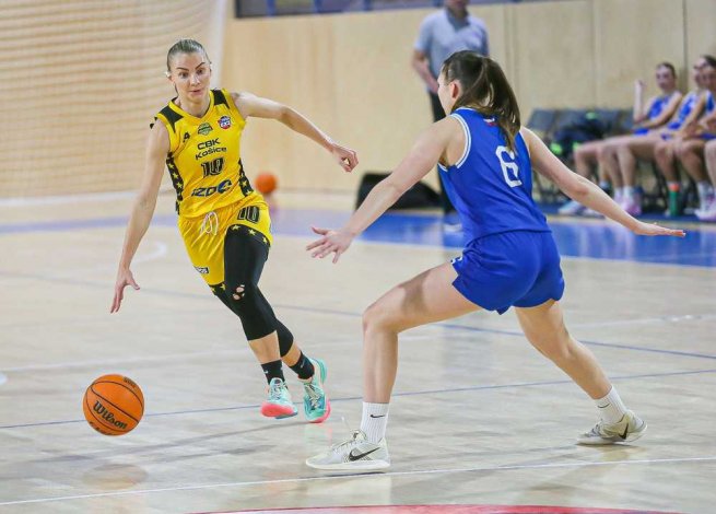 CBK Košice vs. BK Klokani Ivanka pri Dunaji, Lucia Kašperanová (10) (Foto: Jäzva)