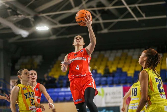 YOUNG ANGELS Košice vs. MBK Ružomberok, Sofia Živaljevič (4) (Foto: Jäzva)
