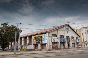 YOUNG ANGELS museli opustiť halu. Nemôžu v nej trénovať ani hrať